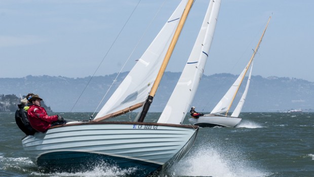 2013 crewed duxship