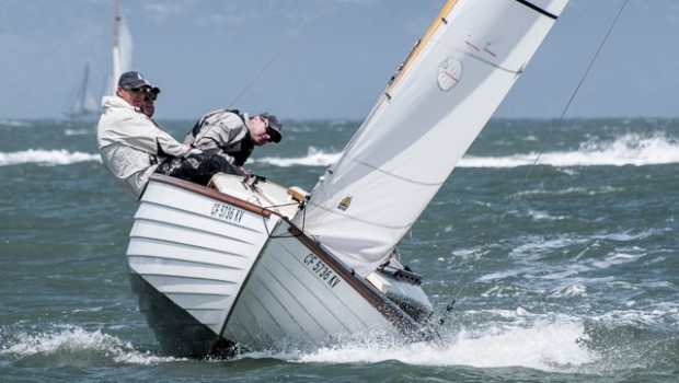 2013 crewed duxship