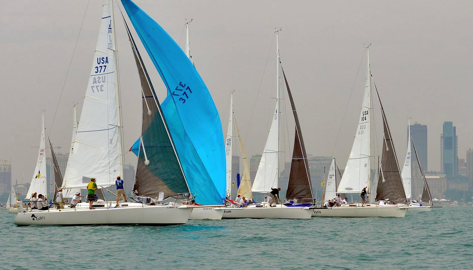 300+ Registered for Chicago Mackinac Race >> Scuttlebutt Sailing News
