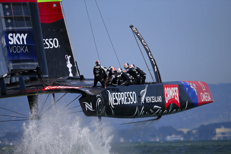13_09 Americas Cup Race 3 0581_SM - Scuttlebutt Sailing News