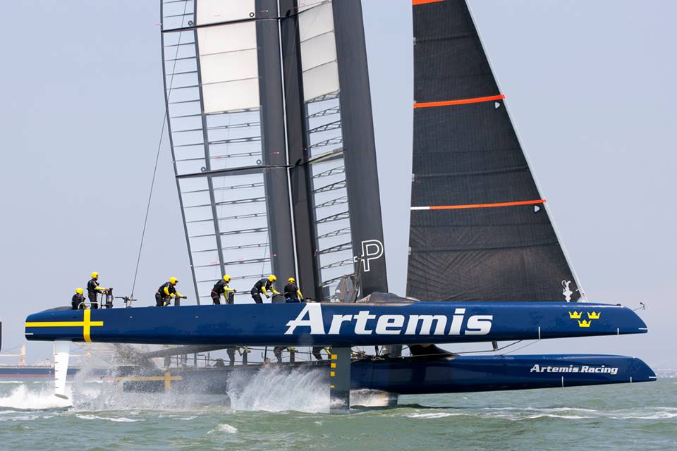 Artemis Racing: Challenger 34th America's Cup - Graphis