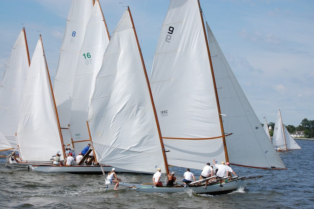 PHOTOS: Log Canoes of Chesapeake Bay >> Scuttlebutt Sailing News ...