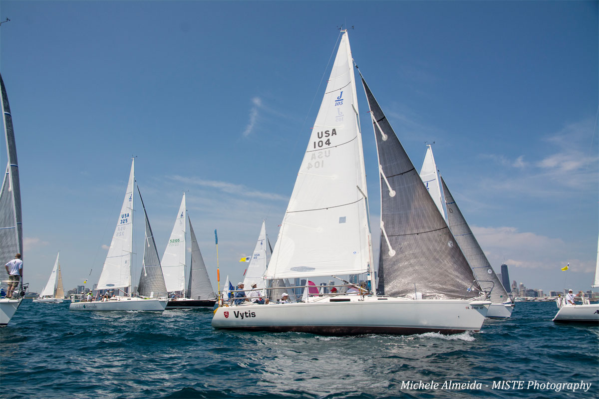 Storm disrupts Chicago Mackinac Race >> Scuttlebutt Sailing News