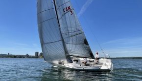 yacht scoring race to kingston